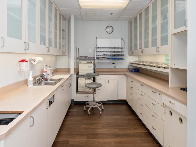 Rocklin Oral Surgery technology room