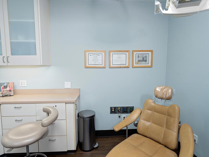 Rocklin Oral Surgery consult room